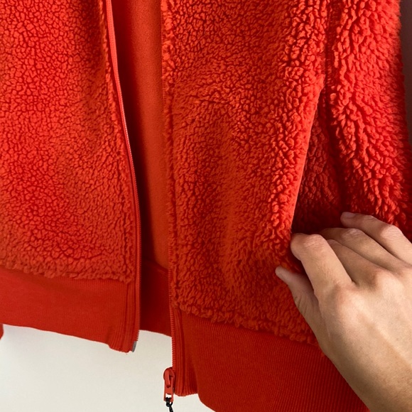 Uniqlo Blocktech Windproof Sherpa Zip-Up Hoodie - Picture 12 of 16